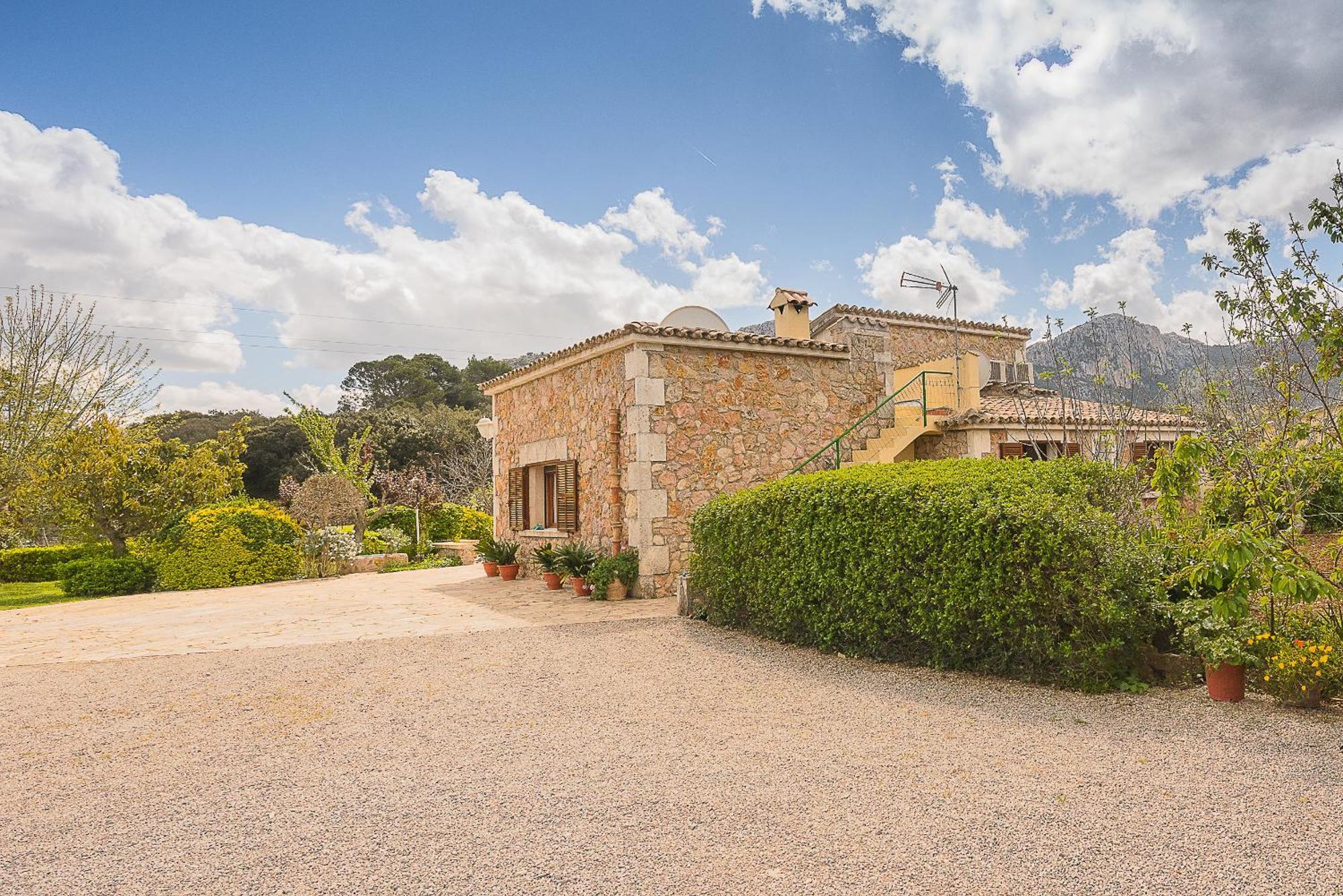 Villa Colonya Jaume-3 Bedrooms, Private Pool Near Pollença